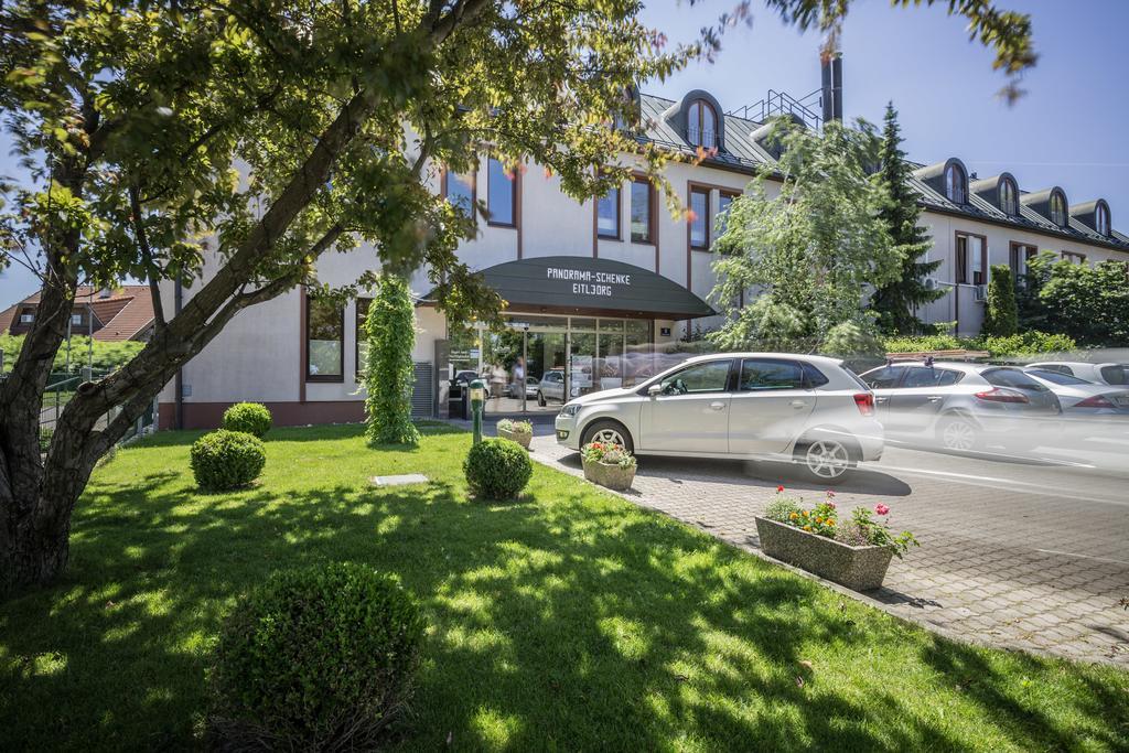 Pension Am Kurpark Виена Екстериор снимка
